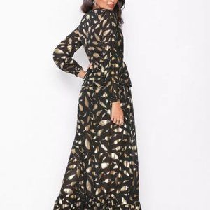GRACIA LONG MAXI DRESS BLACK WITH GOLD FEATHER PRINT